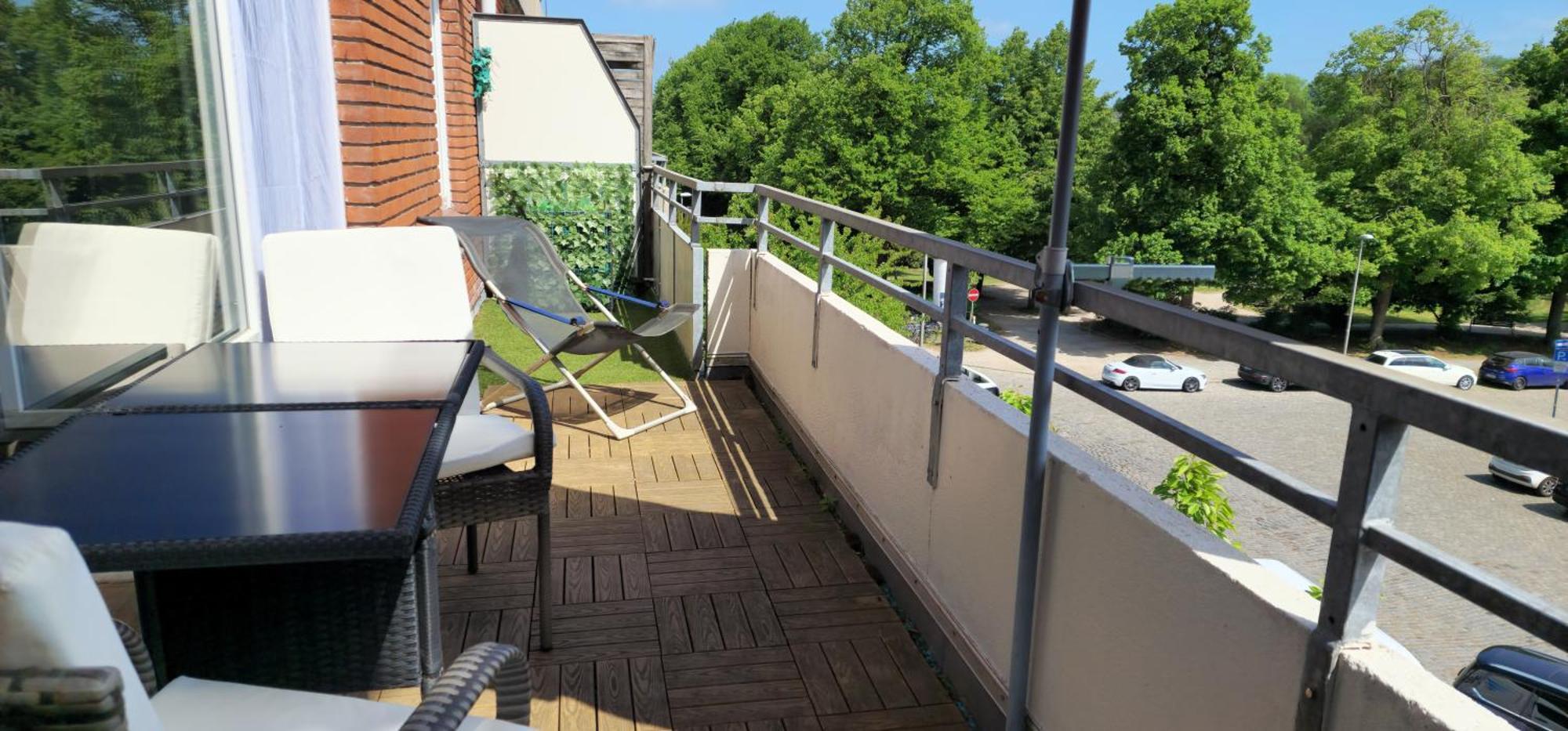 Foruz - Apartment Mit Balkon & Tg-Stellplatz フレンスブルク エクステリア 写真